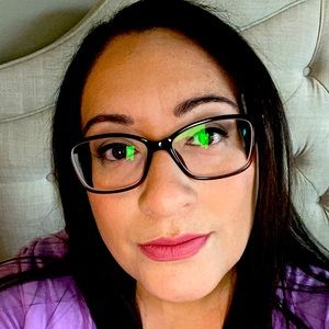 Meet your Posher, Olivia